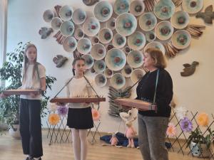 Naujienos „Klaipėdos Jeronimo Kačinsko muzikos mokyklos ugdytinių koncertas ,,Pinsim pynę iš gaidų““ galerija. Nuotrauka 7 iš 10